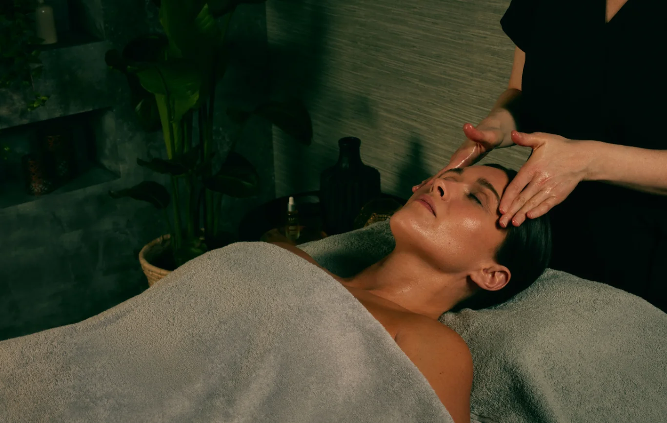 Package Finder Mega Menu Image