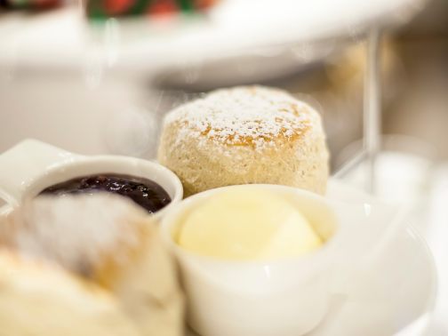 Autumn Afternoon Tea Column Image